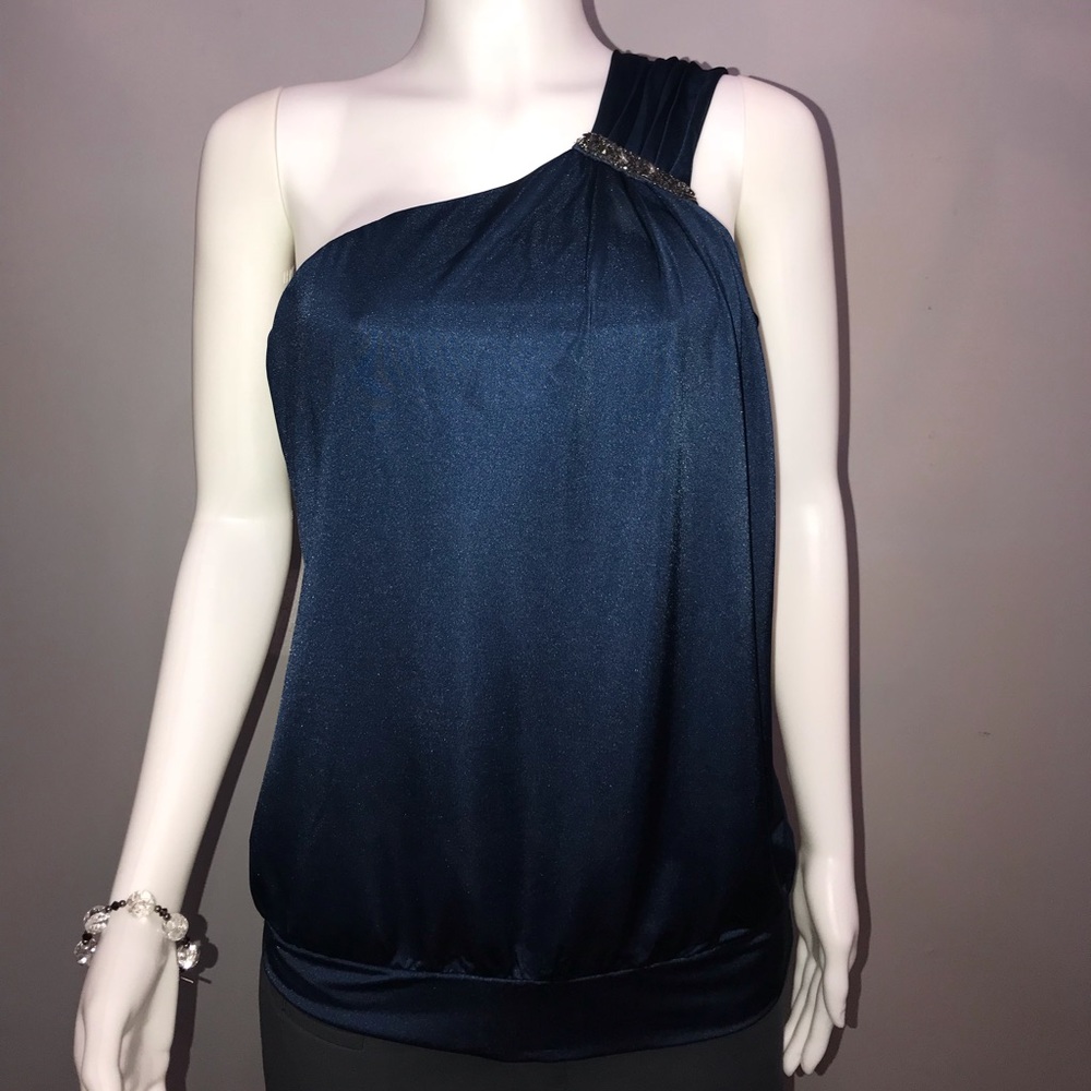 Beautiful royal blue NWT New York & company shirt
